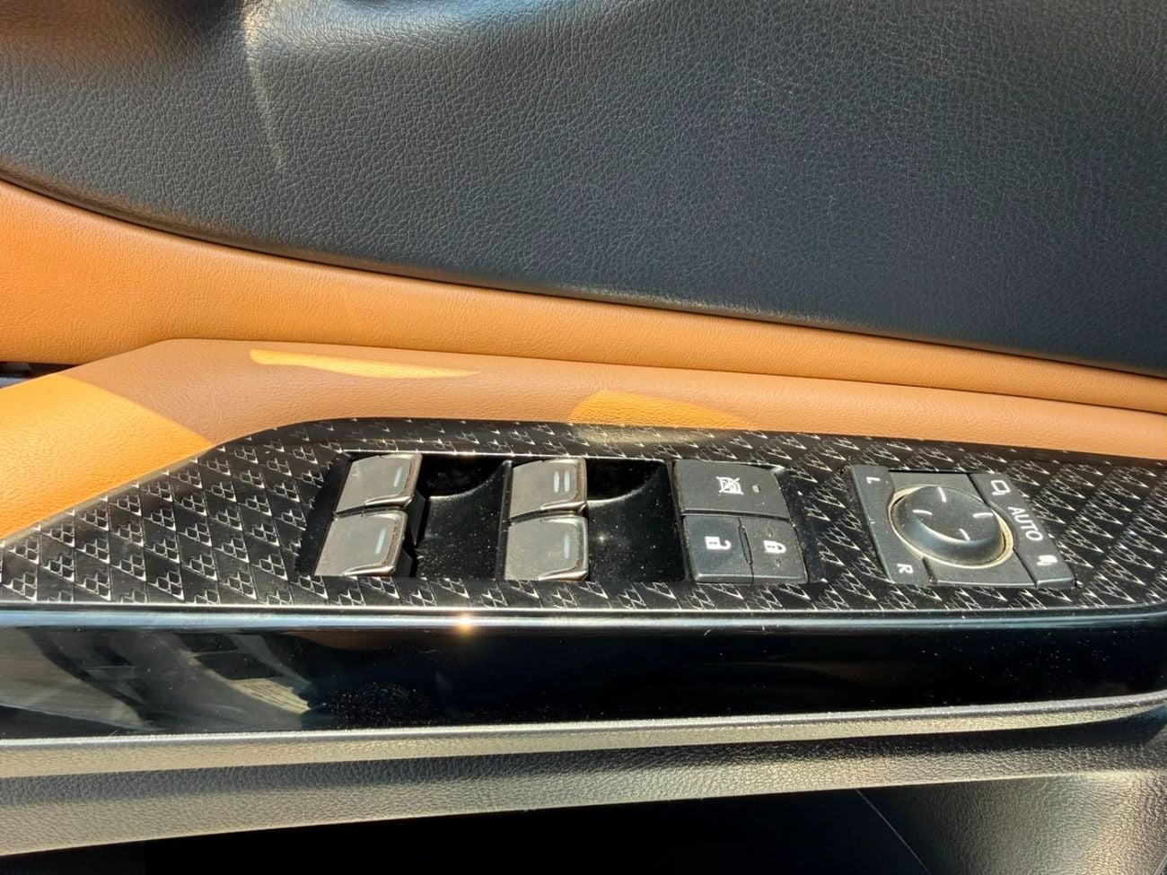 Lexus ES300h LEXUS ES 300 Hybrid 2.5L Premier Option 2023 Model