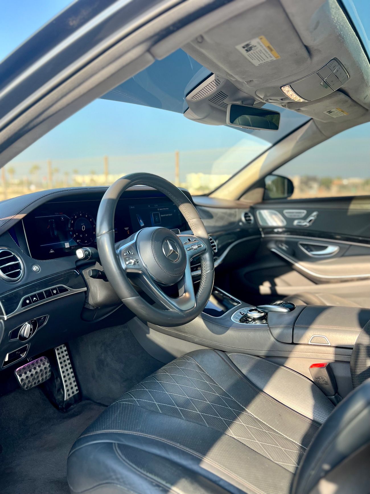 مرسيدس بنز S 560