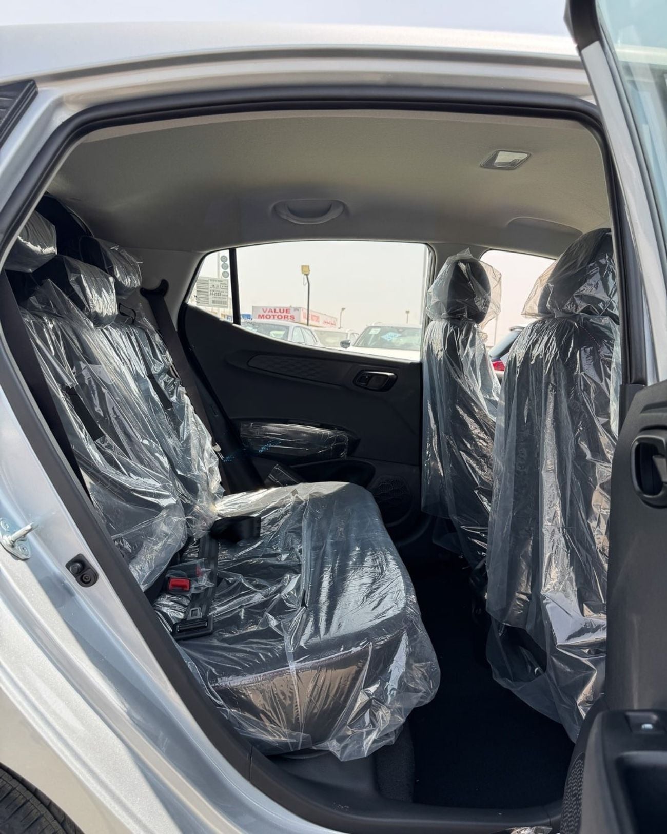 هيونداي جراند i10 SMART GRAND I10 (HATCHBACK ) 1.2L SILVER COLOR - BASIC