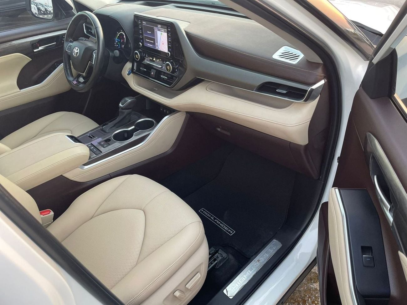 Toyota Highlander VXR 2020 Toyota Highlander Platinum VX.R Gcc Specs - Hybrid 2.5L V4 - Al Futtaim Serviced - HUD 360*