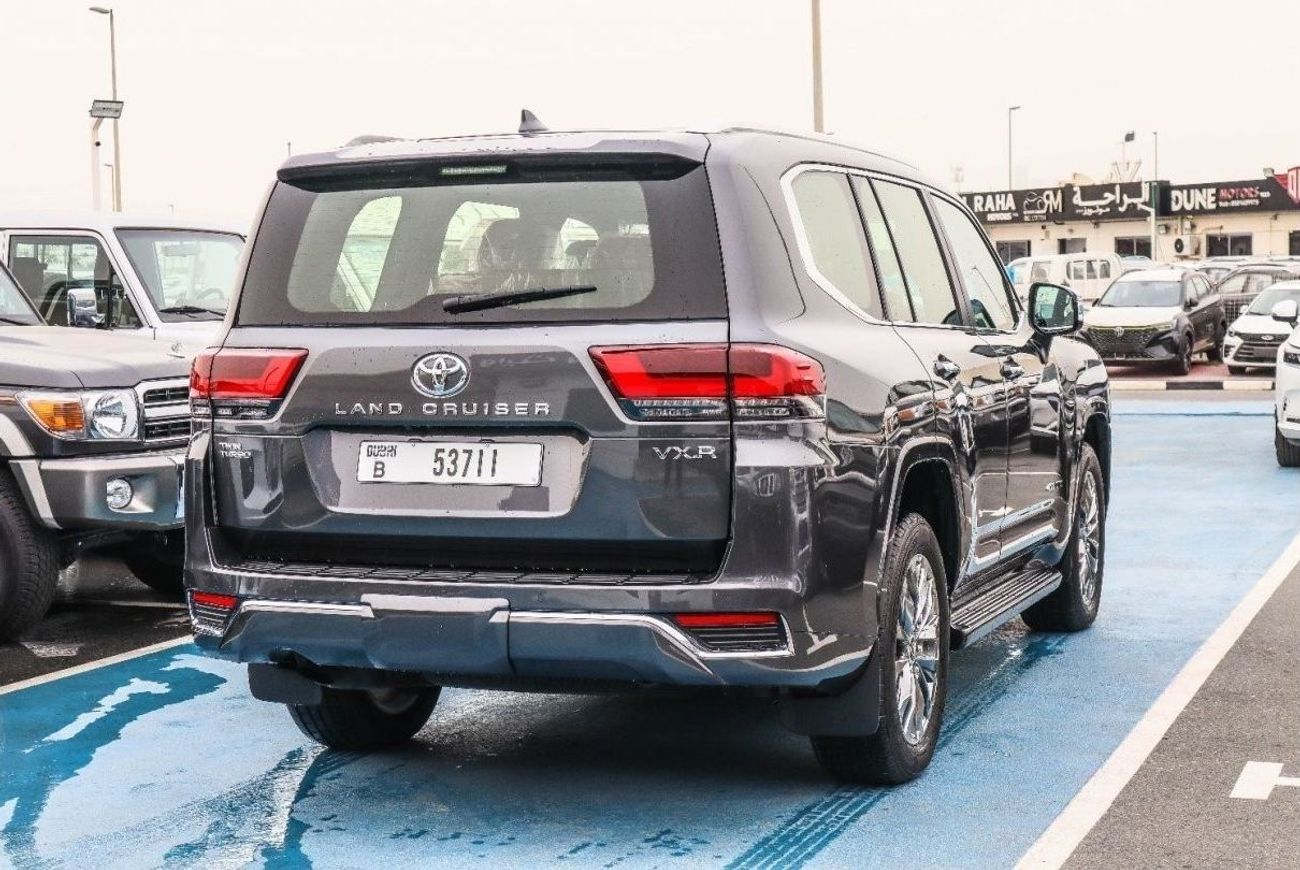Toyota Land Cruiser Toyota Land Cruiser 3.5L VXR Twin Turbo, MODEL 2023  FOR LOCAL