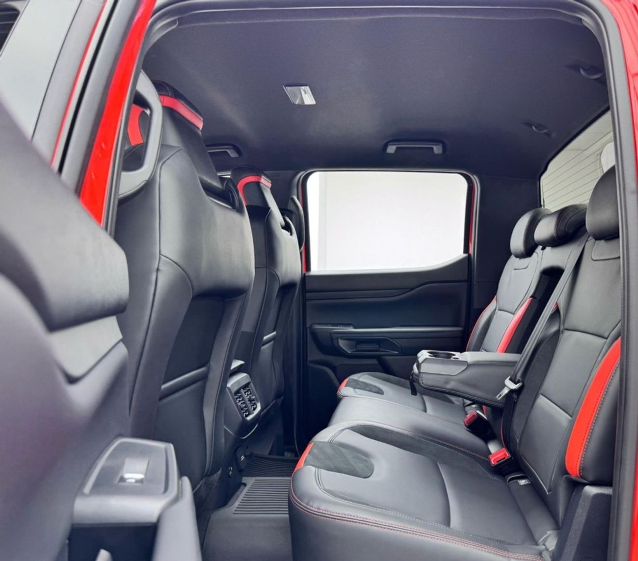 فورد رينجر رابتور 2024 Ford Ranger Raptor, 2029 Ford Warranty + Service Pack, Very Low Kms, GCC