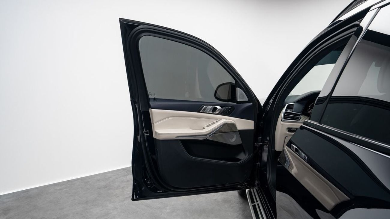 BMW X7 XDrive50i - 2019 - GCC Specs