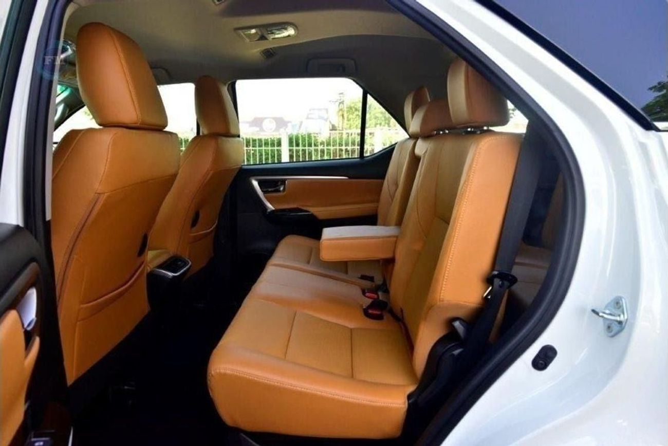 Toyota Fortuner VXR V6 4.0L Petrol 4WD 7 Seater Automatic