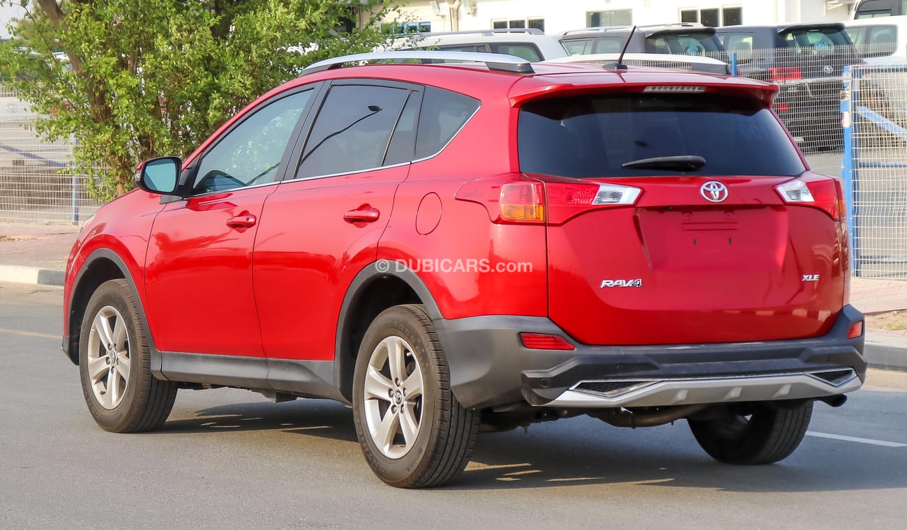Toyota RAV4 TOYOTA RAV4 2015 XLE FULL OPTION - SUNROOF