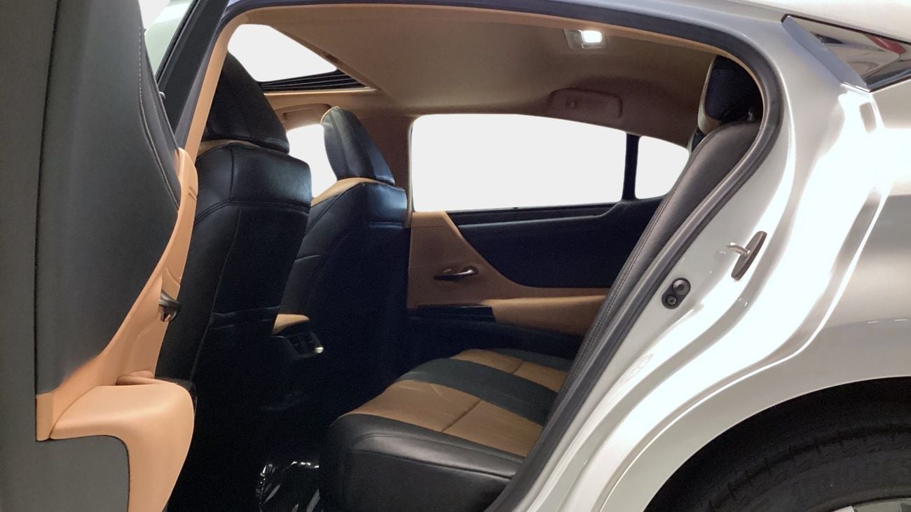 Lexus ES350 Premier 3.5L FWD Premier | Guaranteed Warranty | 0 Down Payment