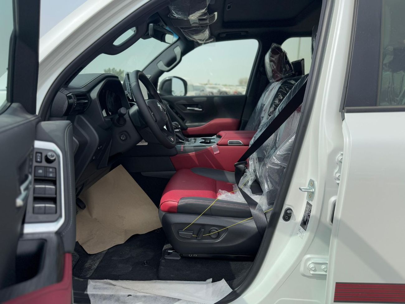 تويوتا لاند كروزر LAND CRUISER GR SPORT 3.5L 2025 GCC