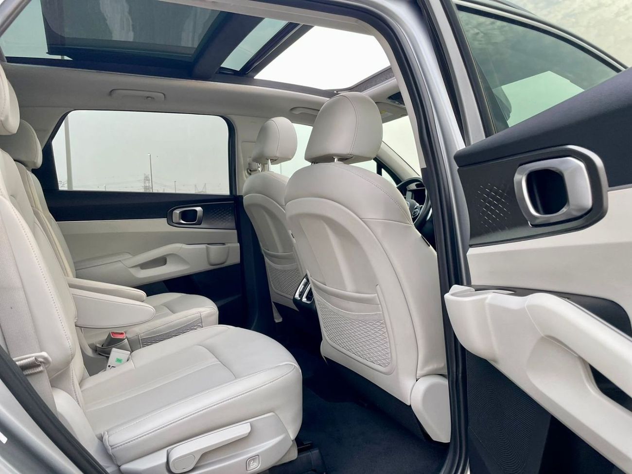 Kia Sorento 2021 Kia Sorento EX 1.6L Turbo V4 Hybrid Fuel Full Optiom Panoramic View - 7 Leather Seats With Rada