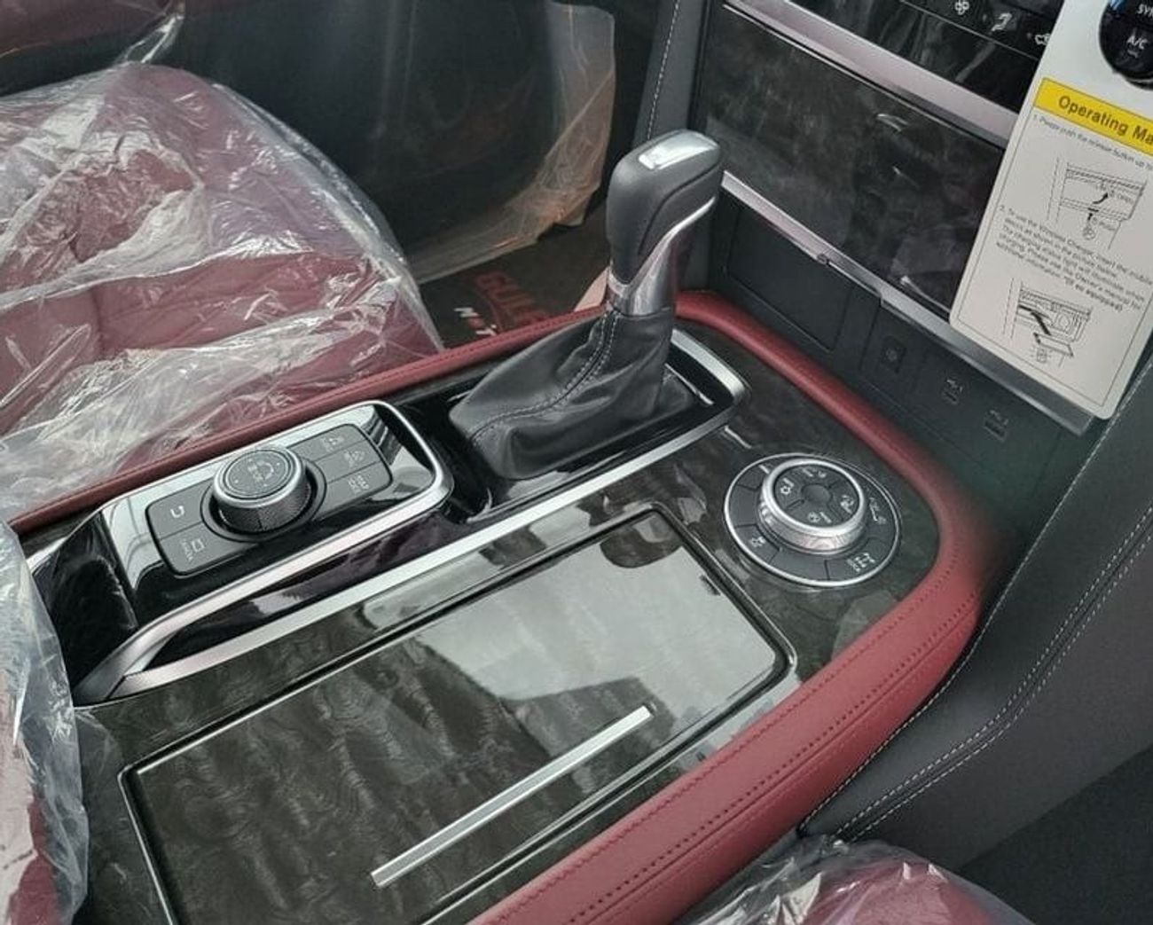 Nissan Patrol 5.6L-8CYL-Platinum VVEL DIG-Full Option-Excellent Condition GCC Specs-3 Years Warranty