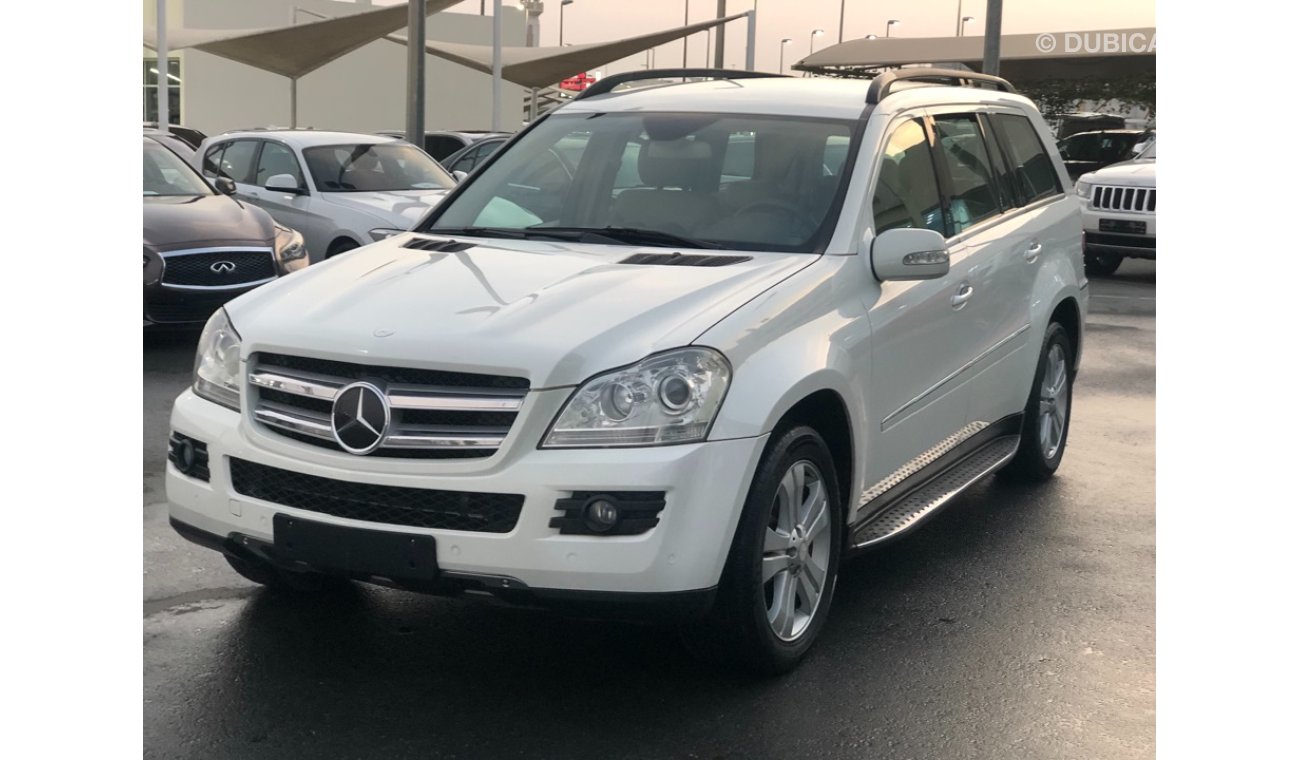 Mercedes-Benz GL 450 Mercedes benz GL500 model 2008 GCC car perfect condition very clean from inside and outside