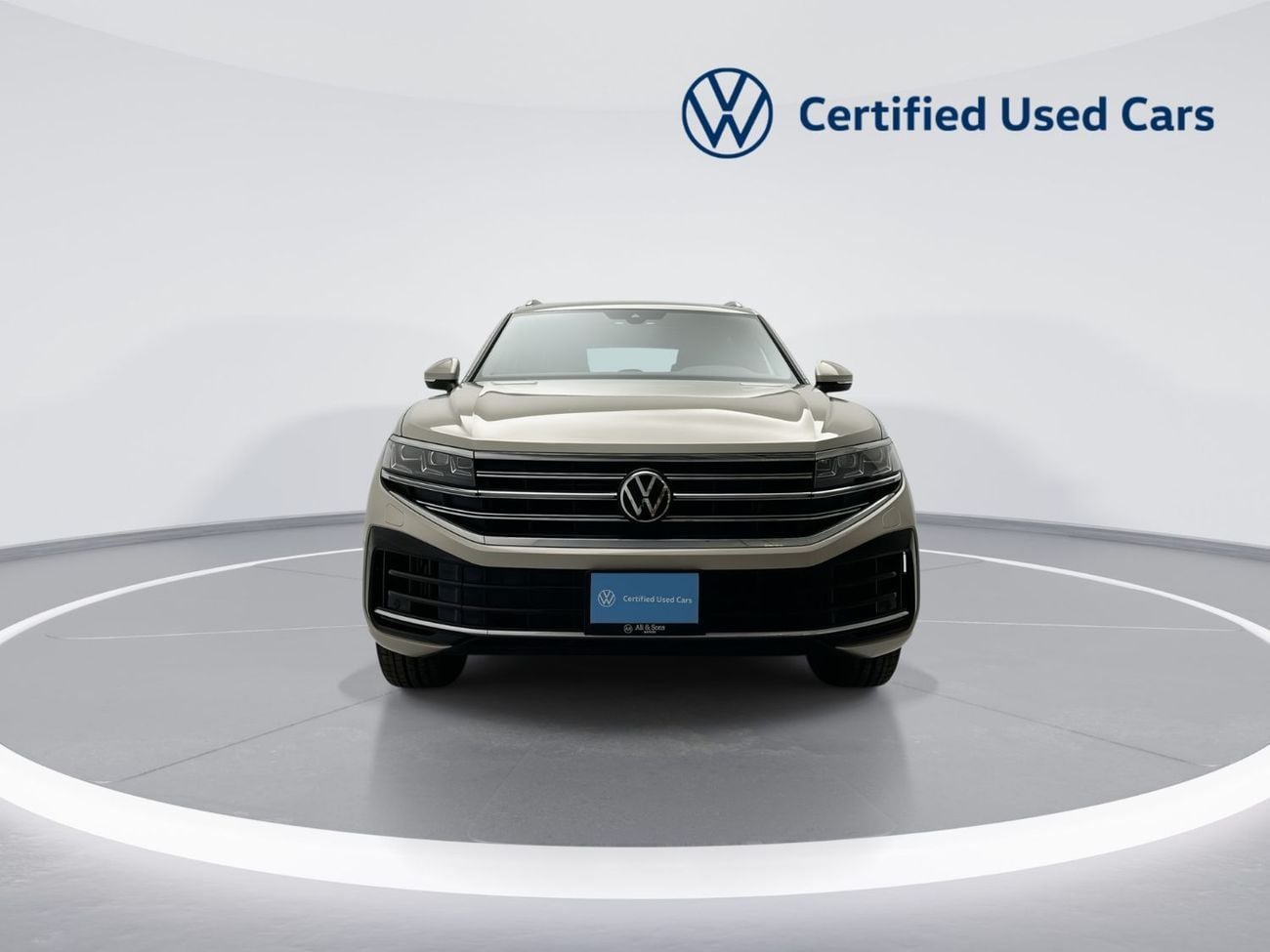 Volkswagen Touareg Touareg Elegance - Tirano (Ref#00479) - 39,100 AED SAVINGS from New Car