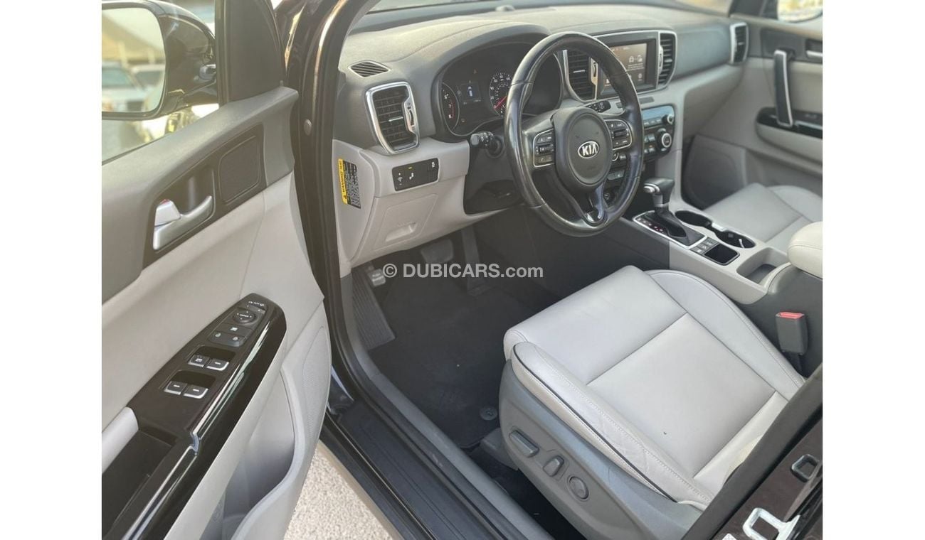 Kia Sportage 2018 Kia Sportage EX 2.4L 4X4 Full Option Panorama / Export only