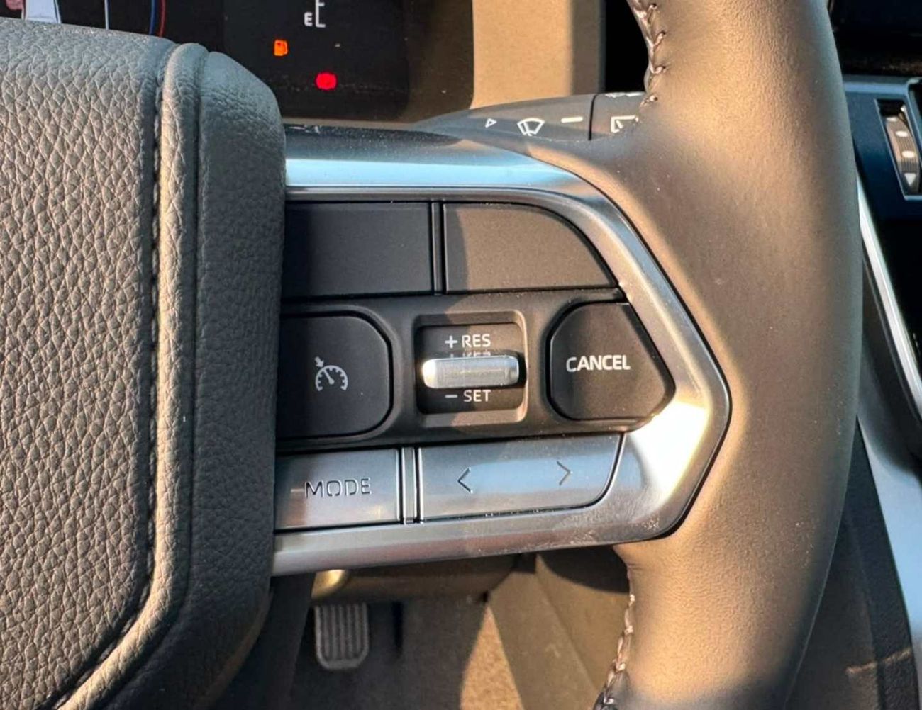 Toyota Land Cruiser GXR TWIN TURBO || 3.5L PETROL V6 | DRIVER PWR SEAT | SUNROOF | COOL BOX (CODE # GXR3B)