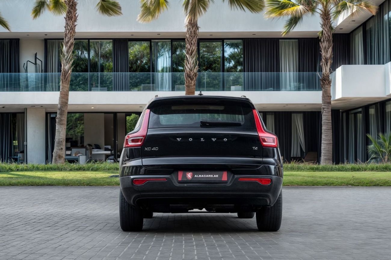 فولفو XC 40 T4 R-Design | 2,135 P.M  | 0% Downpayment | Volvo Warranty!