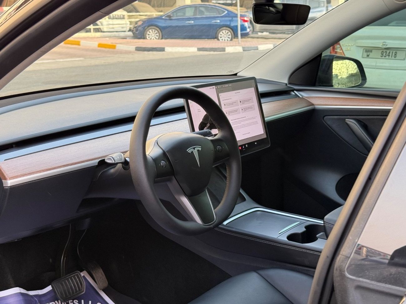 Tesla Model Y 2024 DUAL MOTOR AUTO PILOT LONG RANGE 360 CAMERAS CANADA SPEC