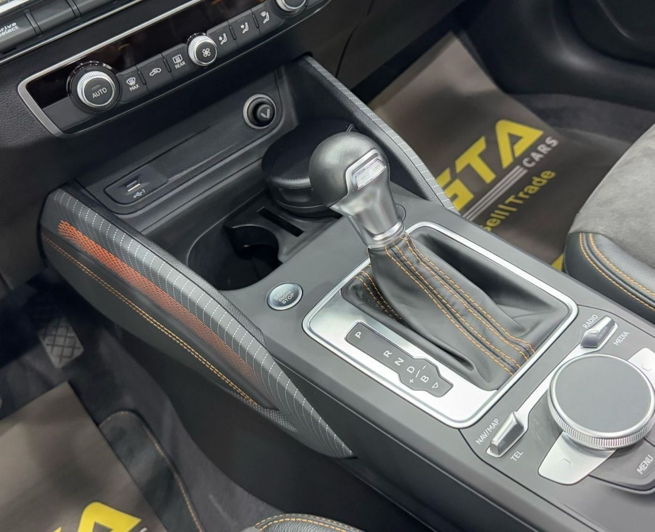 أودي اي ترون Q2L 30 E-Tron 2022 Audi Q2L 30 E-Tron, Warranty, Very Low Kms, Excellent Condition, GCC