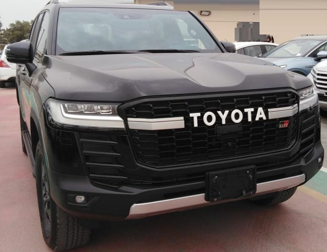 تويوتا لاند كروزر GR SPORT