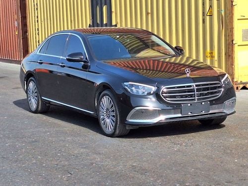 Mercedes-Benz E300 2.OL AUTOMATIC, PETROL, ALL WHEEL DRIVE, 5 SEATS