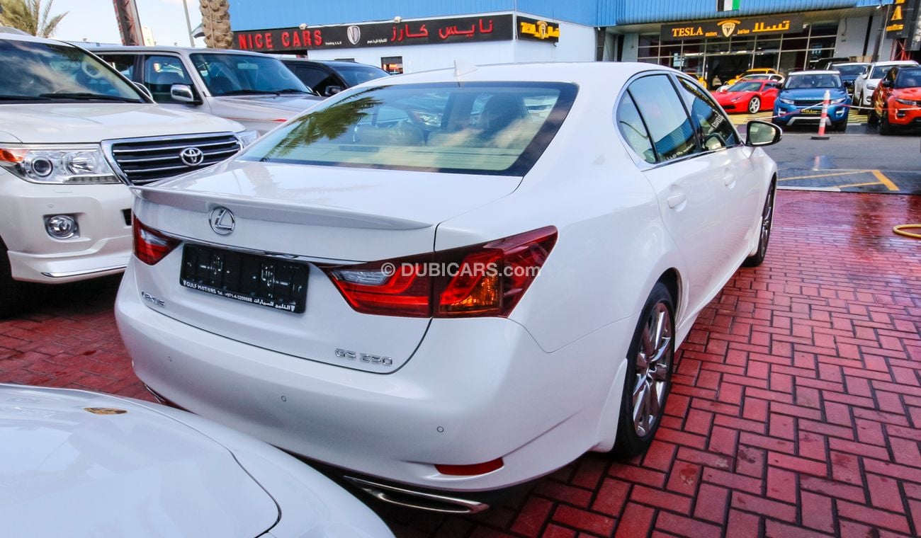 Lexus GS250