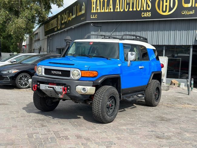 Used Toyota FJ Cruiser for sale in Dubai | Dubicars