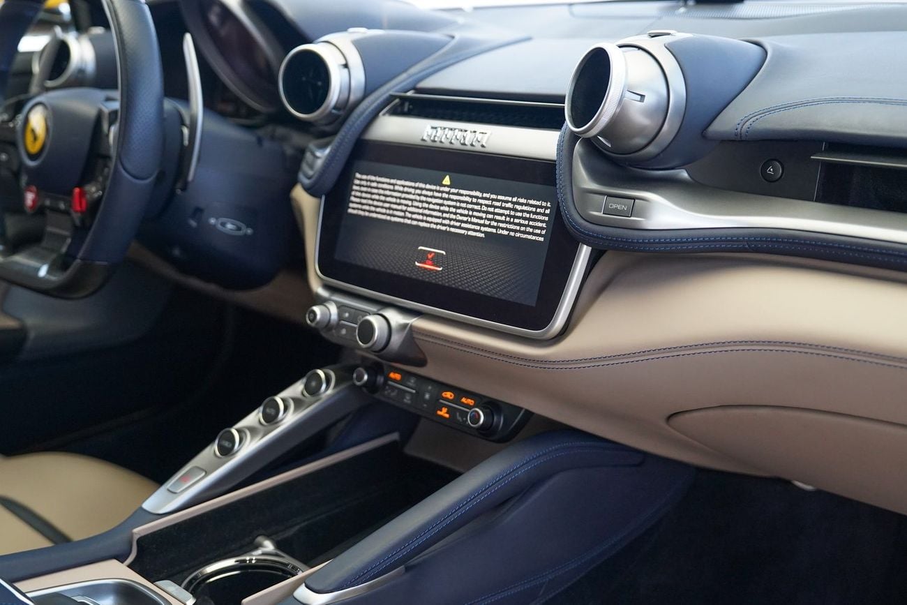 فيراري جي تي سي 4  لوسو T V8