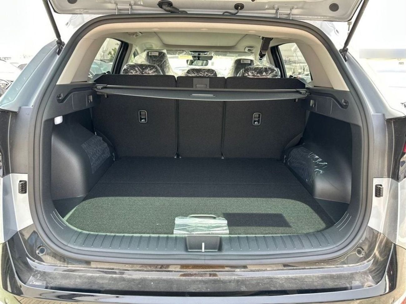 Kia Sportage KIA SPORTAGE 1.6T - LIGHT GRAY COLOR (2025 MODEL)