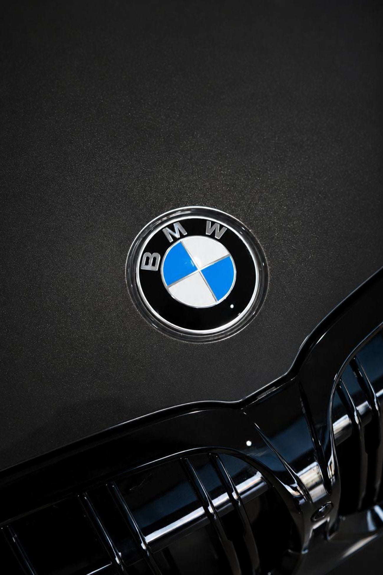 BMW 320i LUXURY M SPORT PACKAGE