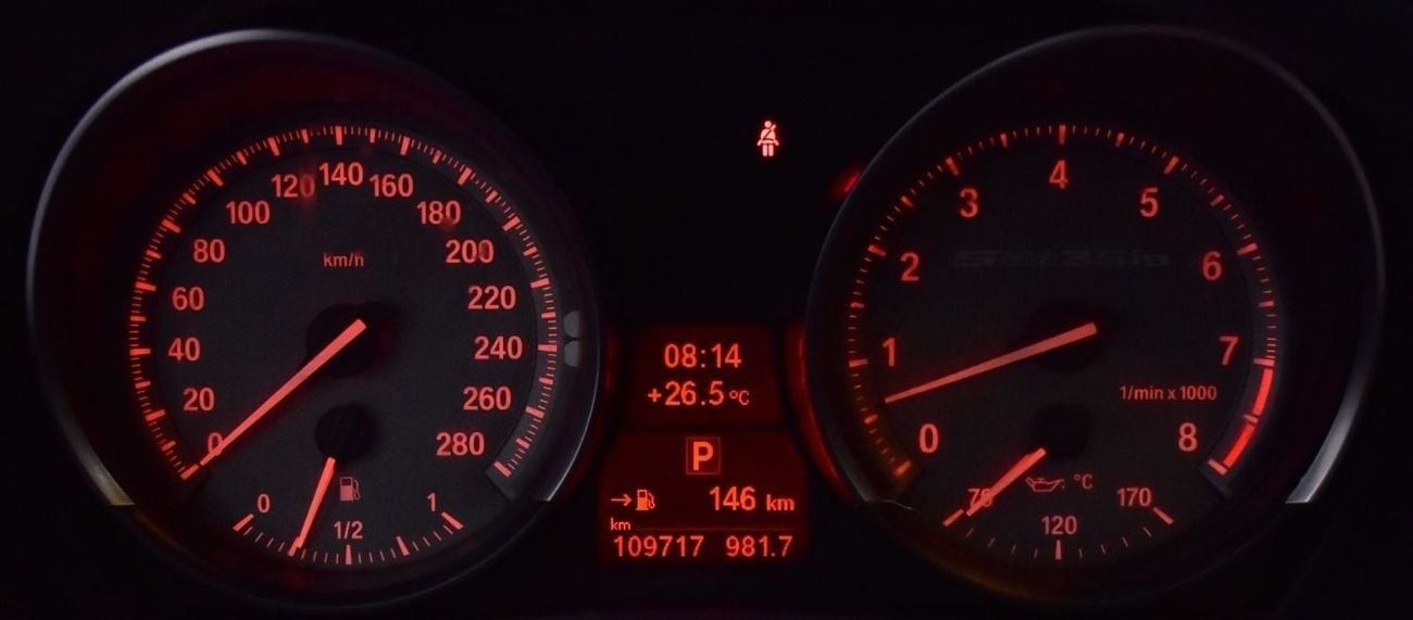 BMW Z4 EXCELLENT DEAL for our BMW Z4 sDrive35i ( 2014 Model ) in White Color GCC Specs