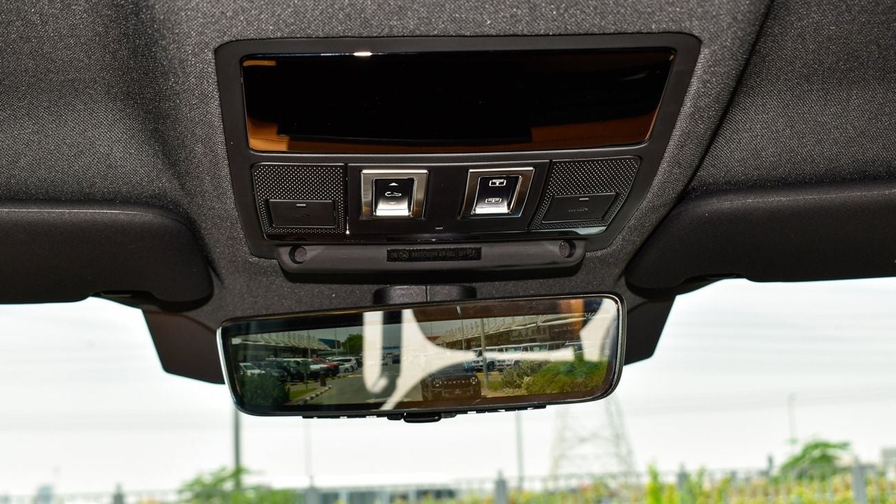 لاند روفر ديفندر V8