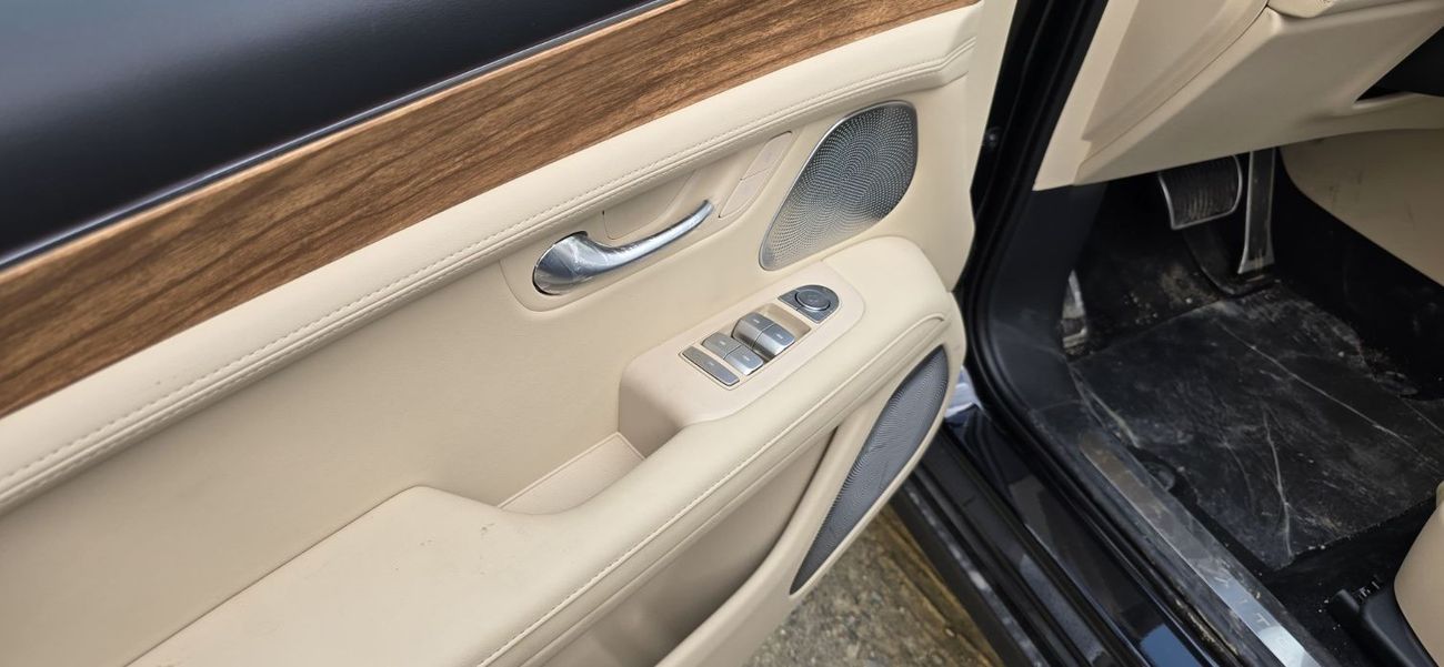 آيتو 5 AITO M5 2023 5 SEATER