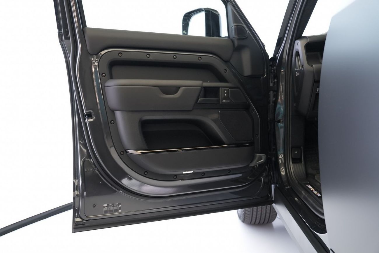 Land Rover Defender Land Rover Defender 110 Octa First Edition V8