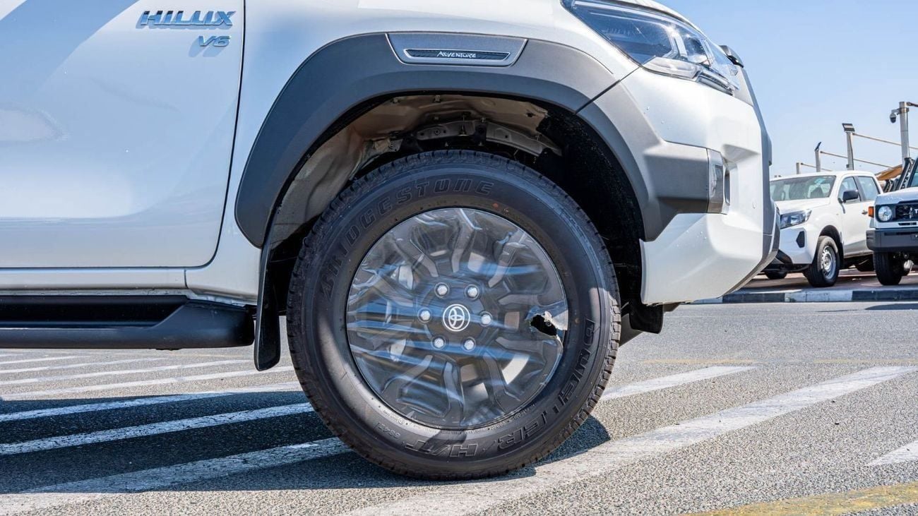 تويوتا هيلوكس 2025 Toyota Hilux Adventure 4.0L Petrol AT (White)