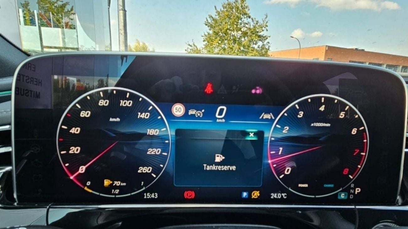 Mercedes-Benz E200 2.0L Premium Plus AMG LINE 2025 {Export}