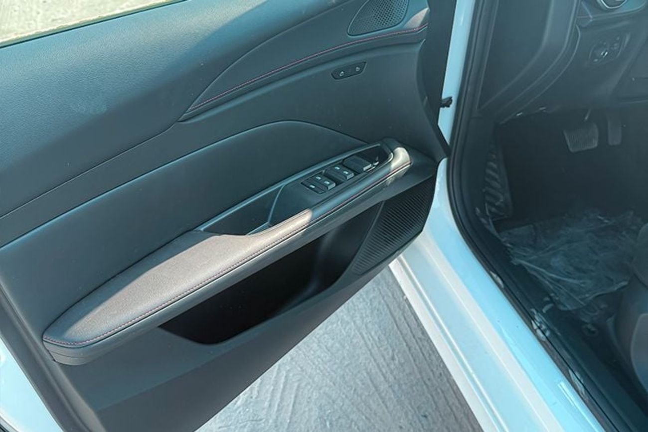 MG 5 MG5 1.5L Luxury Edition