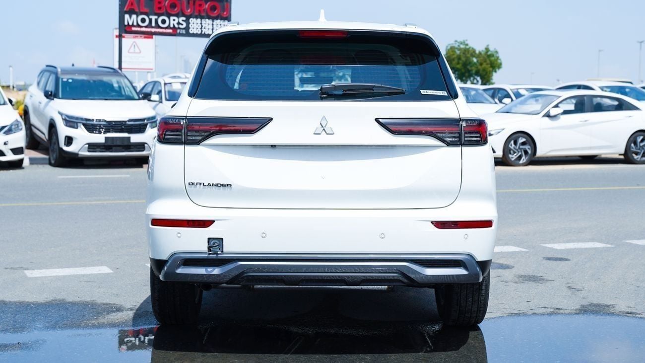 Mitsubishi Outlander GLX MIDLINE Brand New 2026 Mitsubishi Outlander Medium Line (G10) 2.5L | 7-Seater SUV | GCC Specific