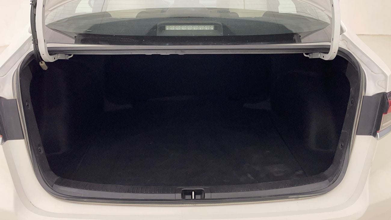 تويوتا كورولا XLI 1.6 | بدون دفعة مقدمة | اختبار القيادة في المنزل