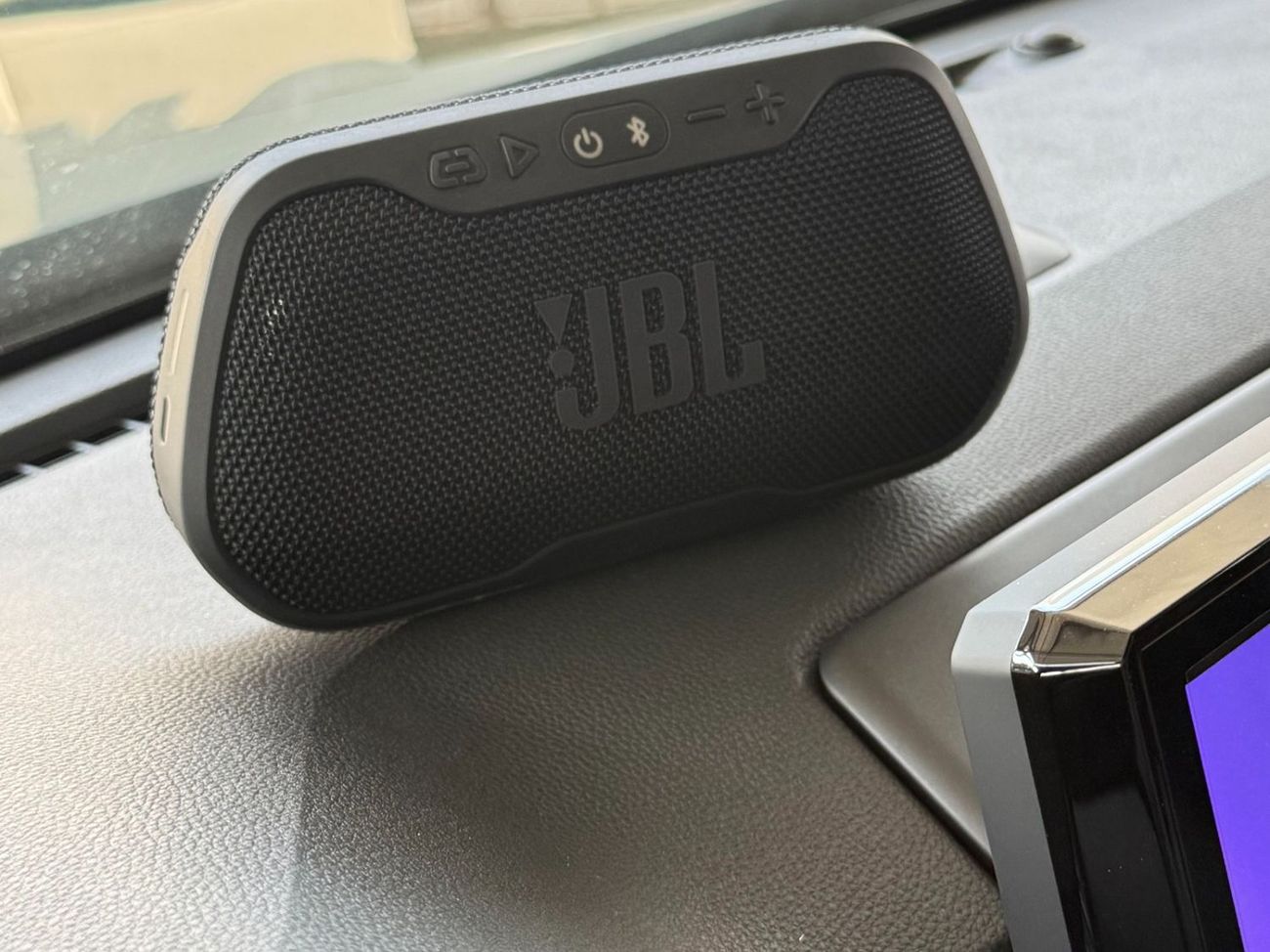 تويوتا Runner4 TRAILHUNTER 2.4 IFORCE-MAX HYBRID