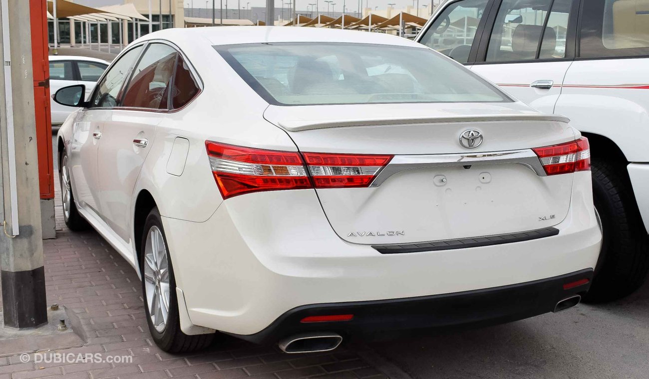 Toyota Avalon XLE