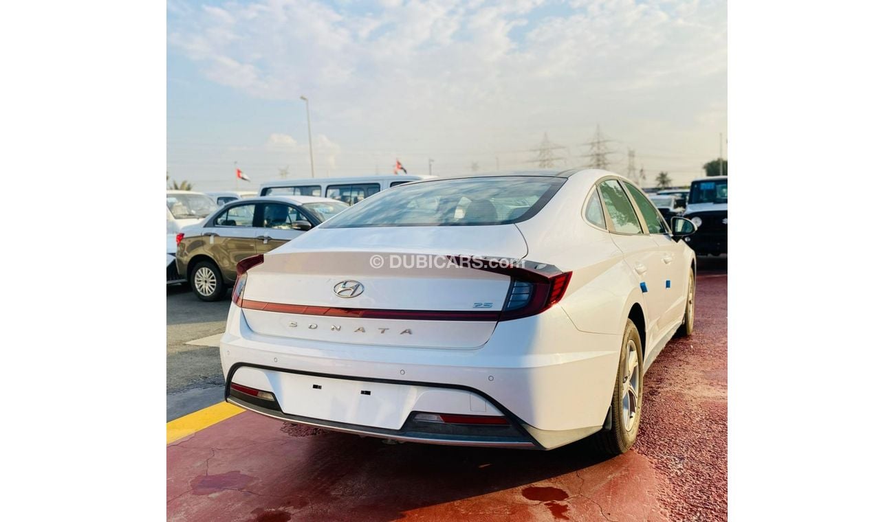 Hyundai Sonata HYUNDAI SONATA 2.5L PETROL MODEL 2021 WHITE COLOR