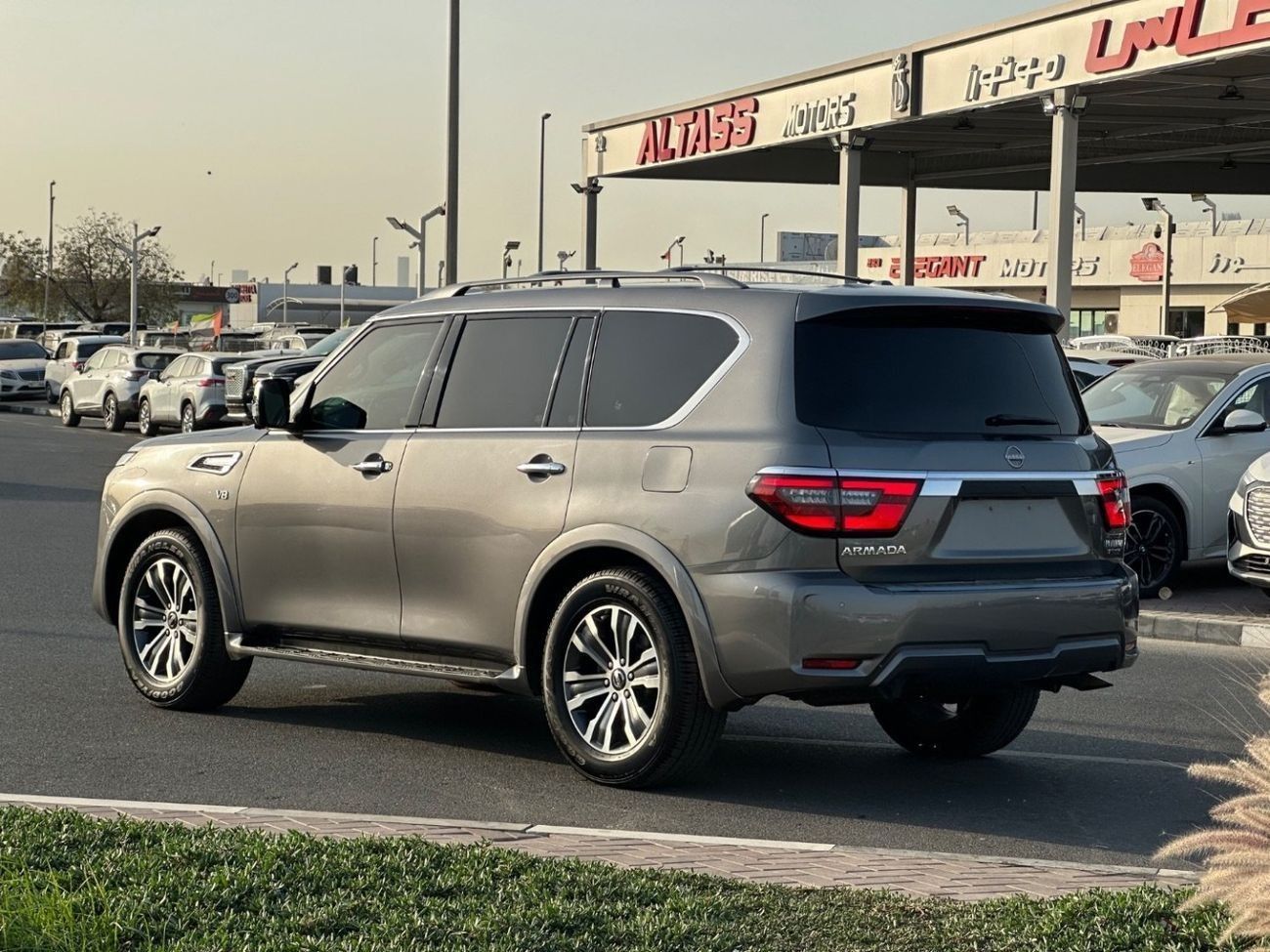 Nissan Armada Platinum