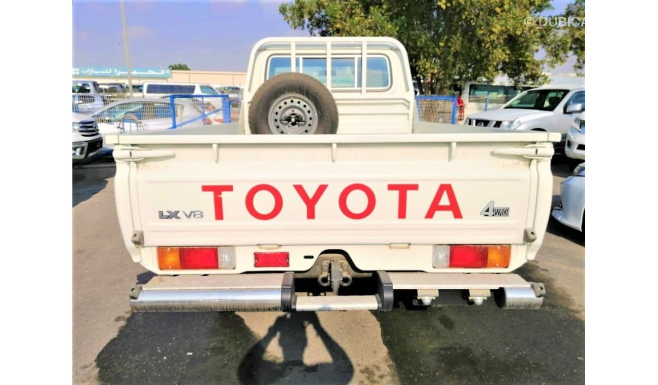 Toyota Land Cruiser Pick Up