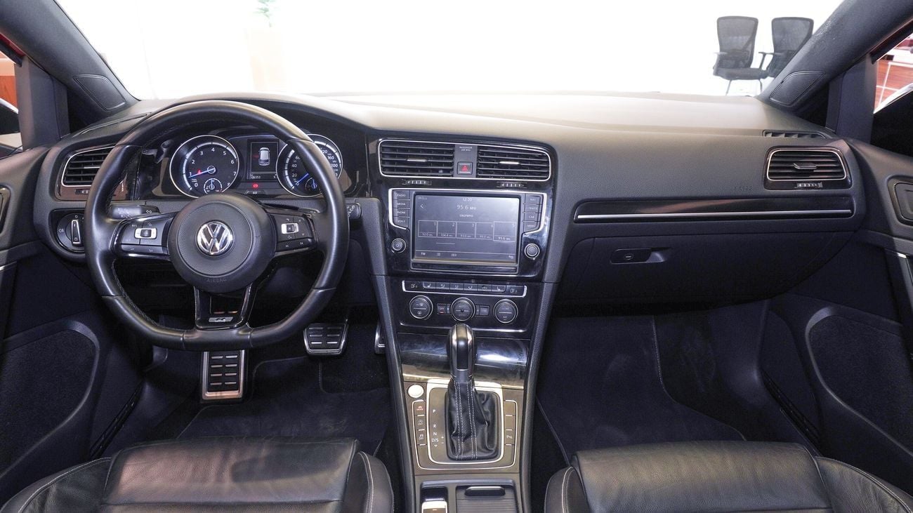 فولكس واجن جولف ار 4MOTION