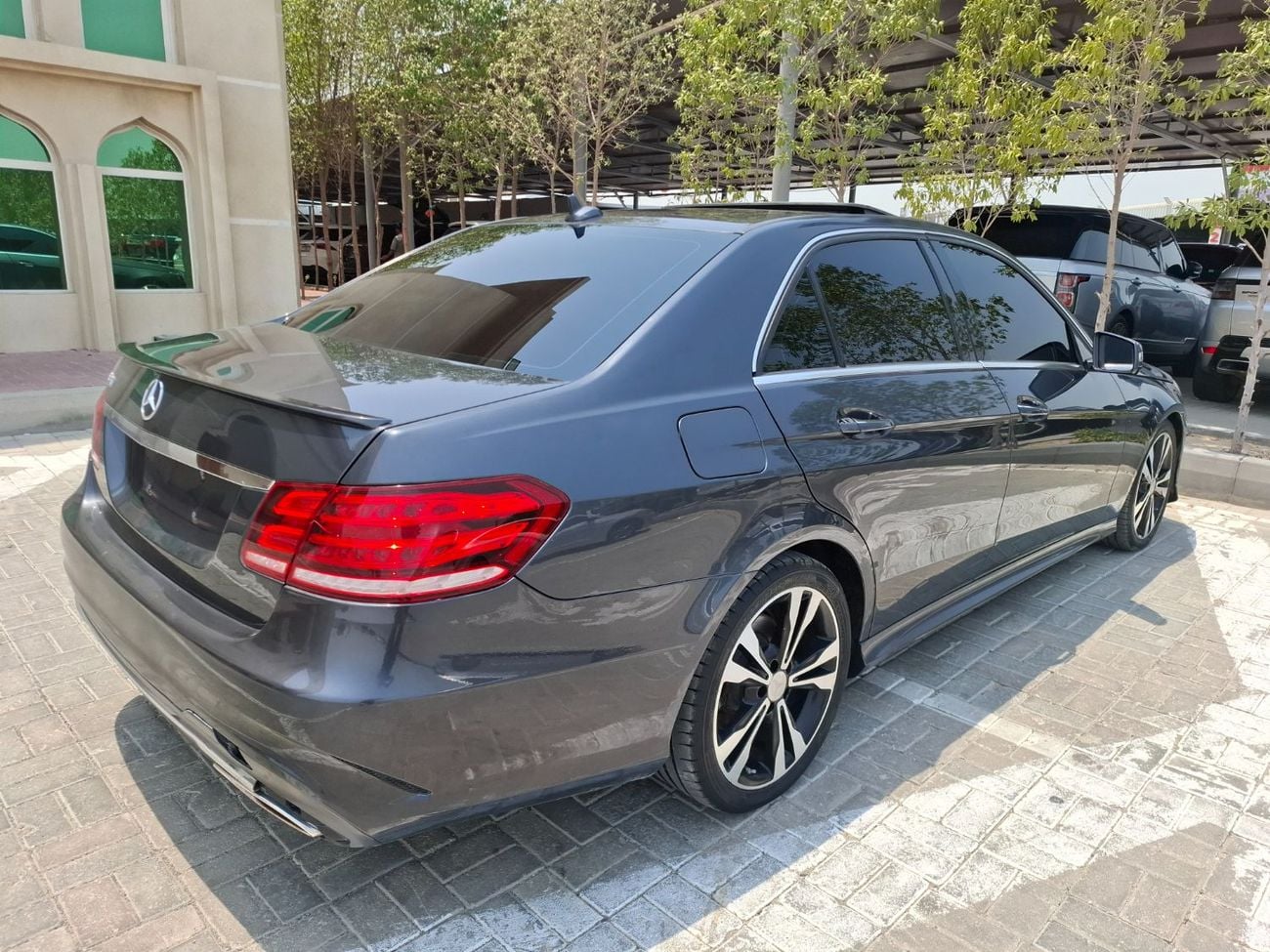 مرسيدس بنز E 350 AVANTGARDE SPORTS