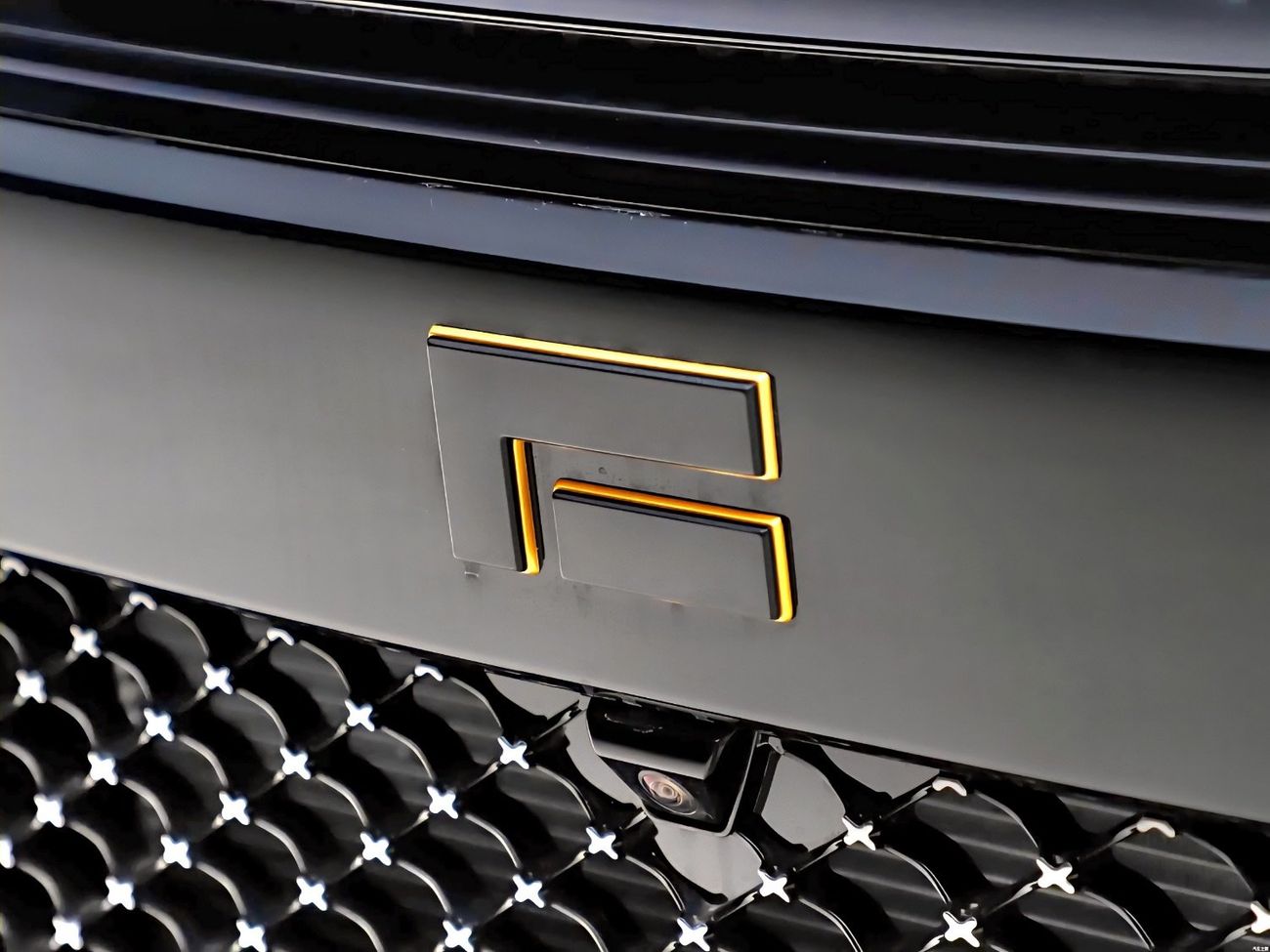 ROX Adamas VIP 6 Seat Black Edition