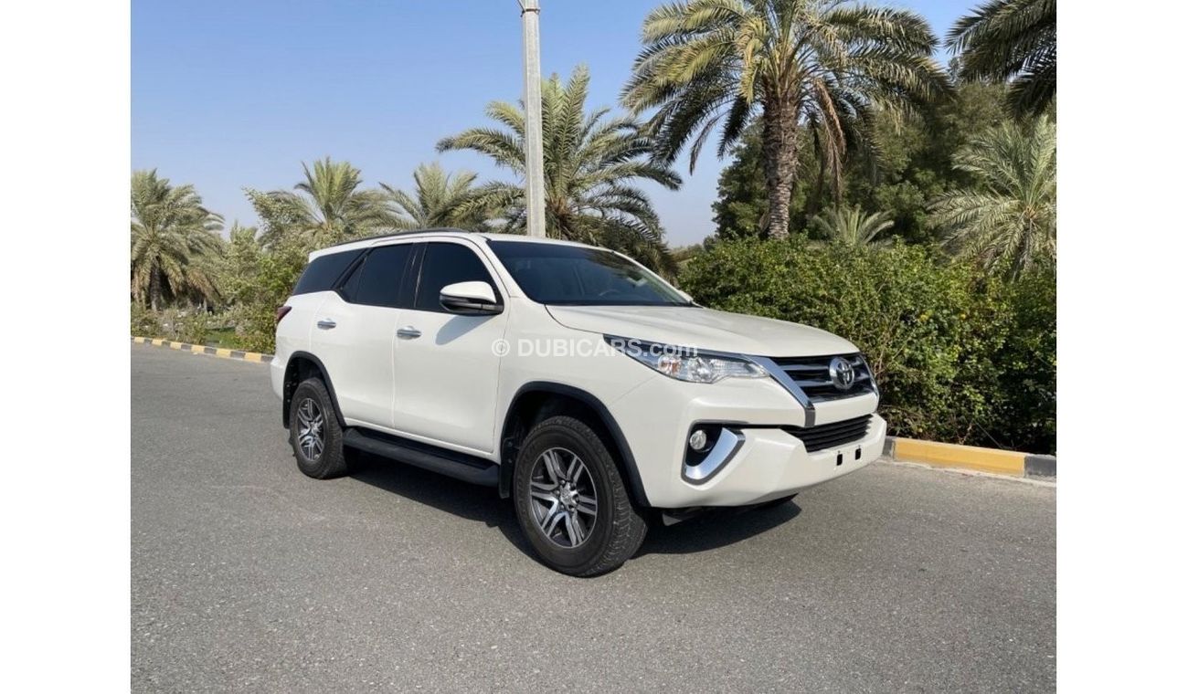 Toyota Fortuner EXR GXR TOYOTA FORTUNER  (GCC  _ SPEC) -  2019- VERY GOOD
