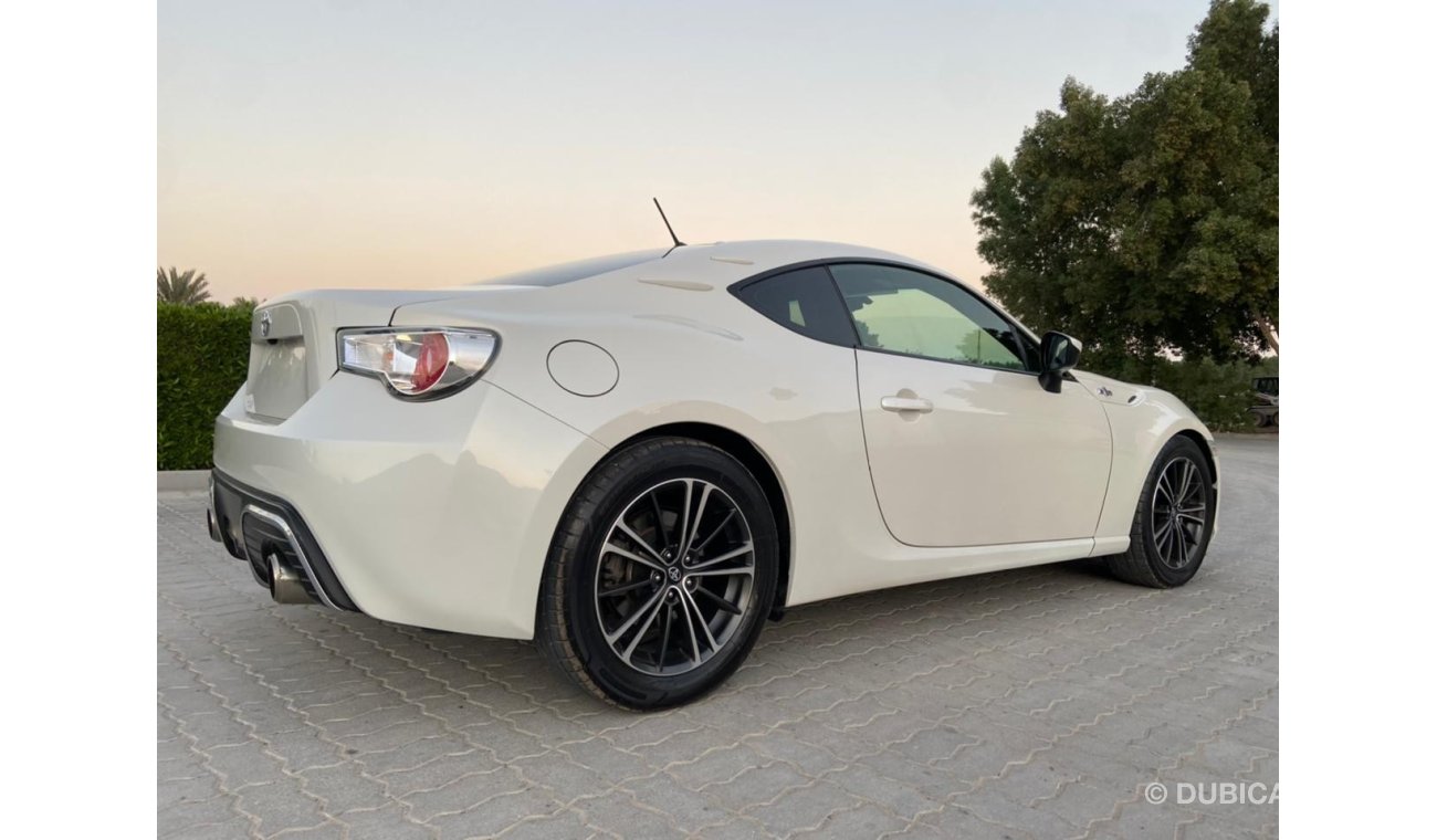 Toyota 86 Toyota 86 2013 g cc full automatic accident free