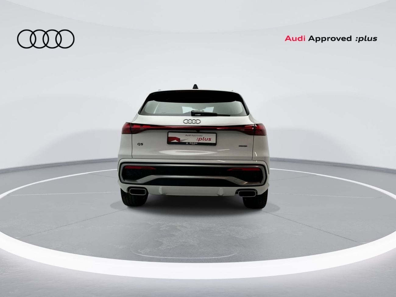 Audi Q5 45 TFSI Quattro Design 2.0L Q5 SUV TFSI quattro 204hp (Ref# 56392)
