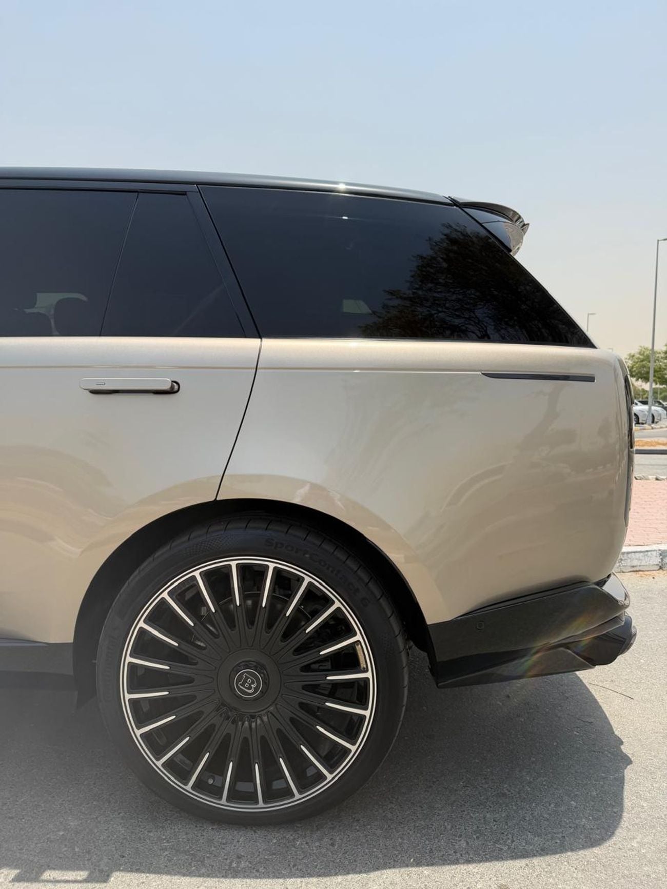 برابوس 700 - رينج روفر SV P615