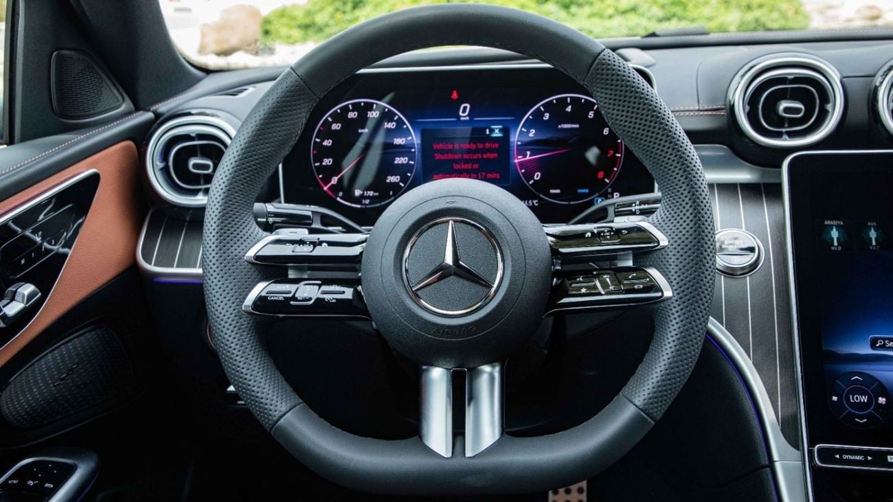 مرسيدس بنز C 200 AMG Night Package | 2026 | 5 Years Warranty | GCC Specs  For Local Registration +10%