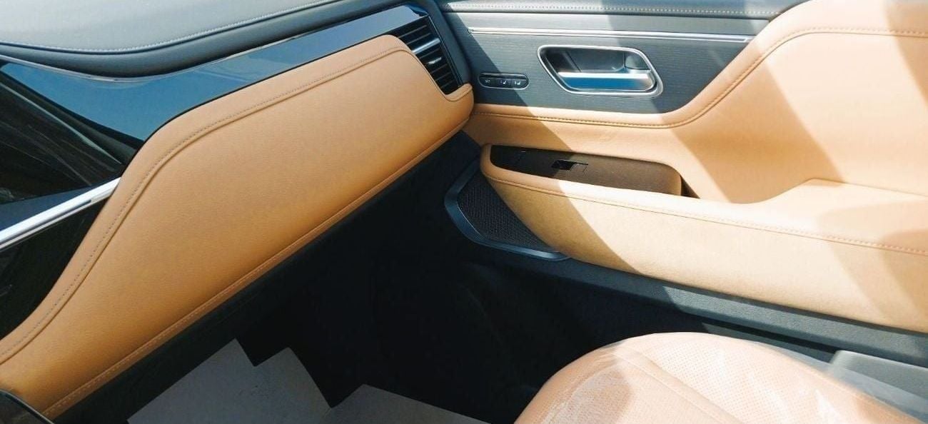 إنفينيتي QX80 SENSORY BENCH CHAIRS Infiniti QX80 3.5L Petrol SENSORY 2025YM